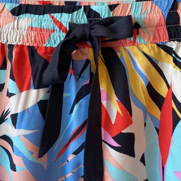 P.J. SALVAGE rayon tropical print pajama shorts size small - Picture 3 of 5